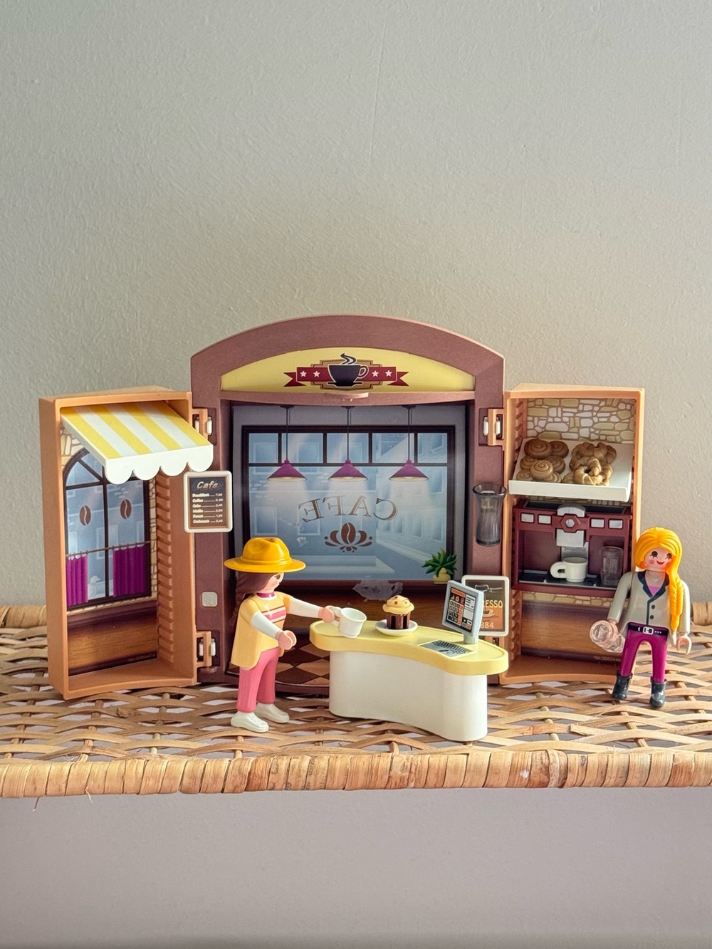 Playmobil city life coffee shop